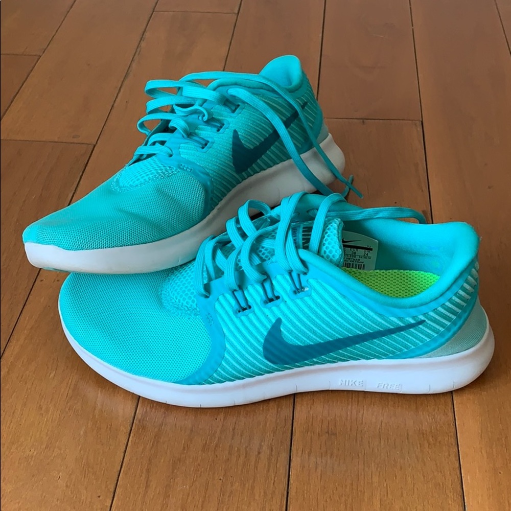Nike Sneakers